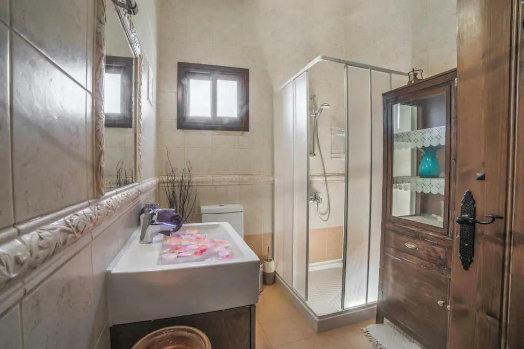 Lofou Traditional House エクステリア 写真